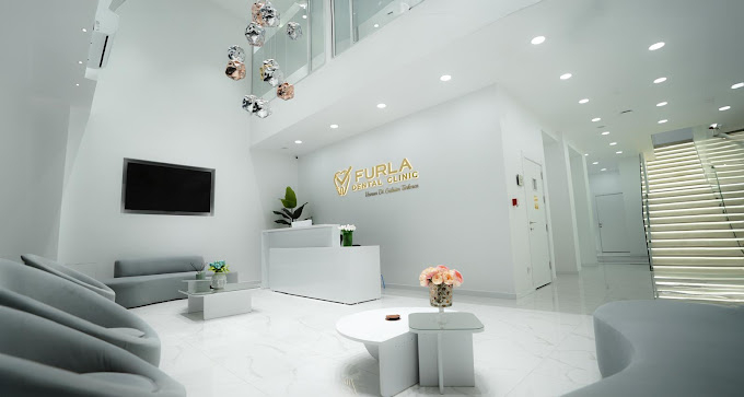 Slider image (2) Furla Dental Clinic